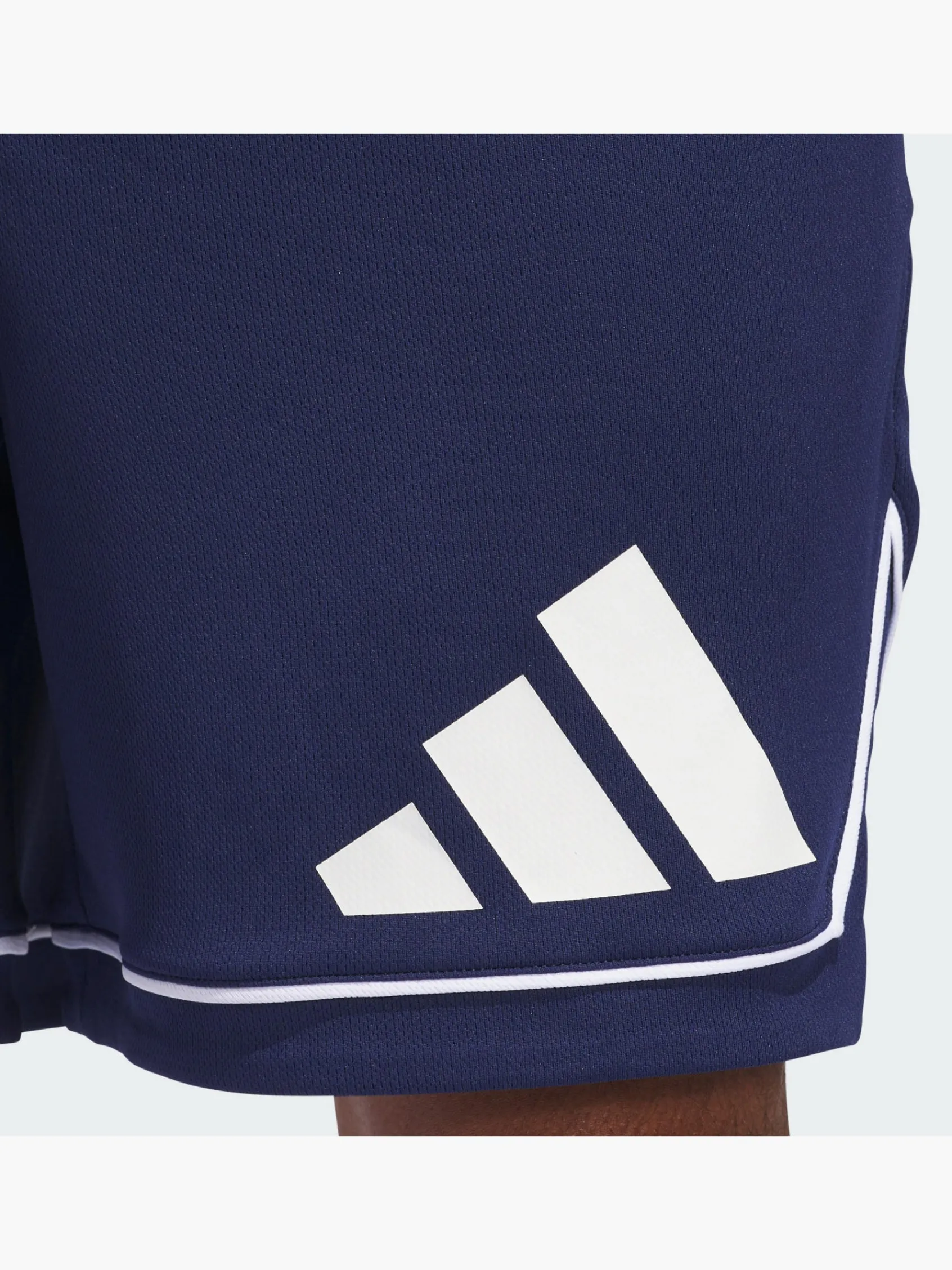Herren adidas Basketball Badge of Sport Shorts
