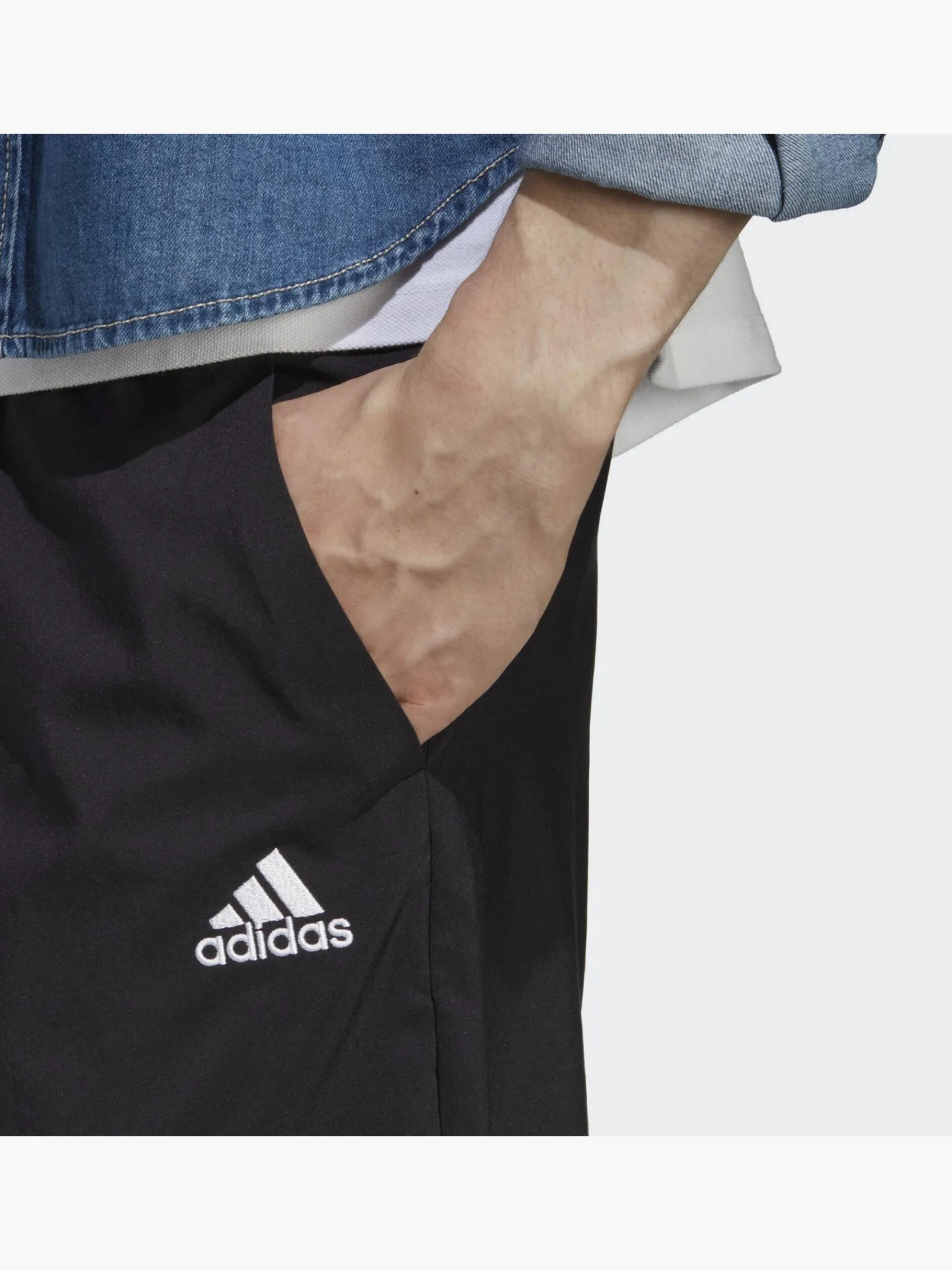 Herren adidas AEROREADY Essentials Chelsea Small Logo Shorts
