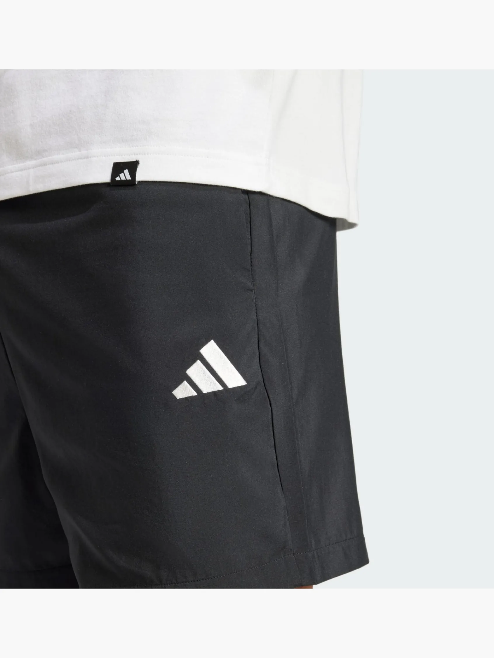 Herren adidas Essentials Small Logo Chelsea Shorts