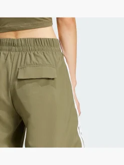 Damen adidas Essentials 3-Streifen Lifestyle Woven Parachute Hose