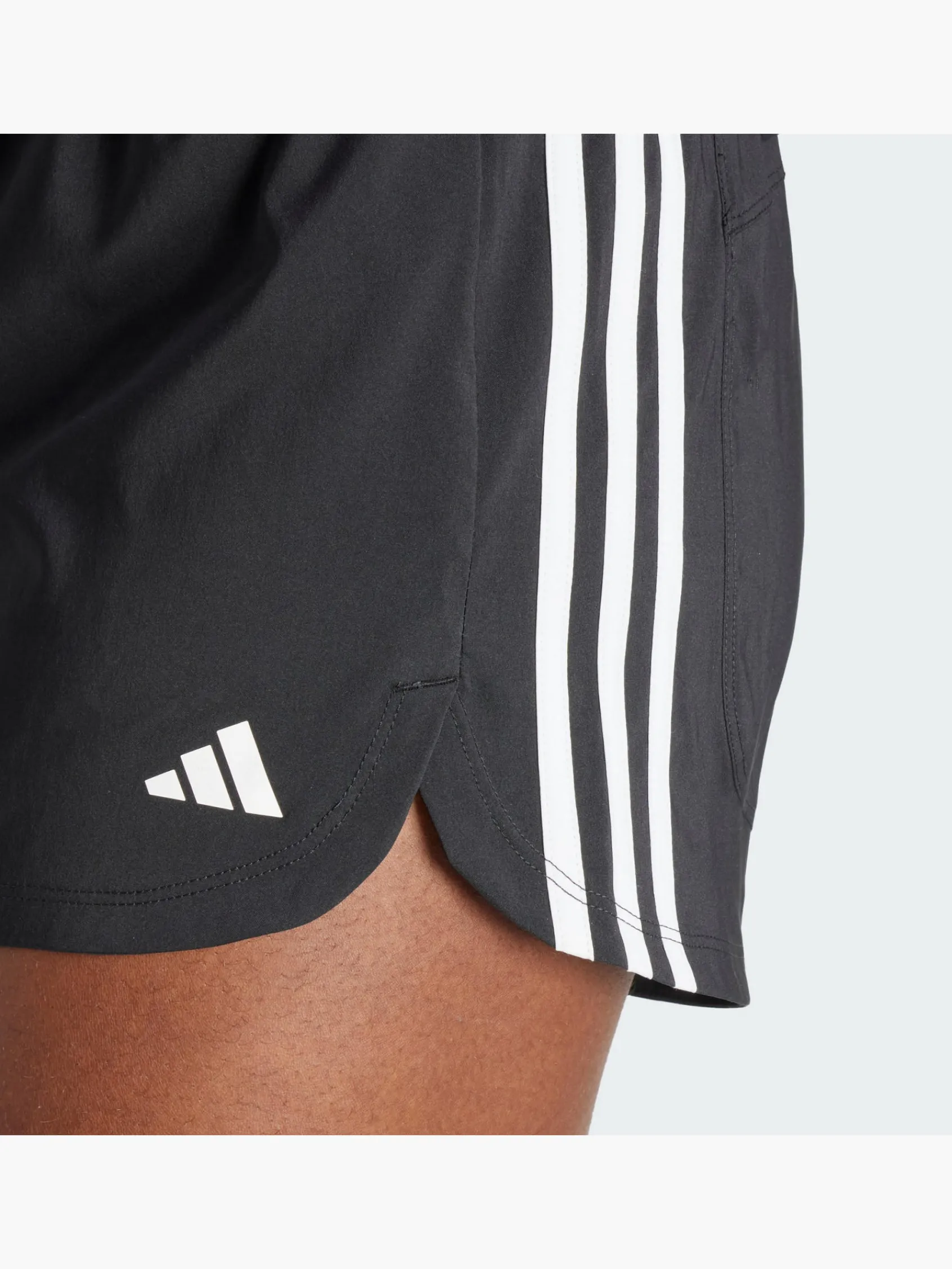 Damen adidas Pacer Training 3-Streifen Woven High-Rise Shorts