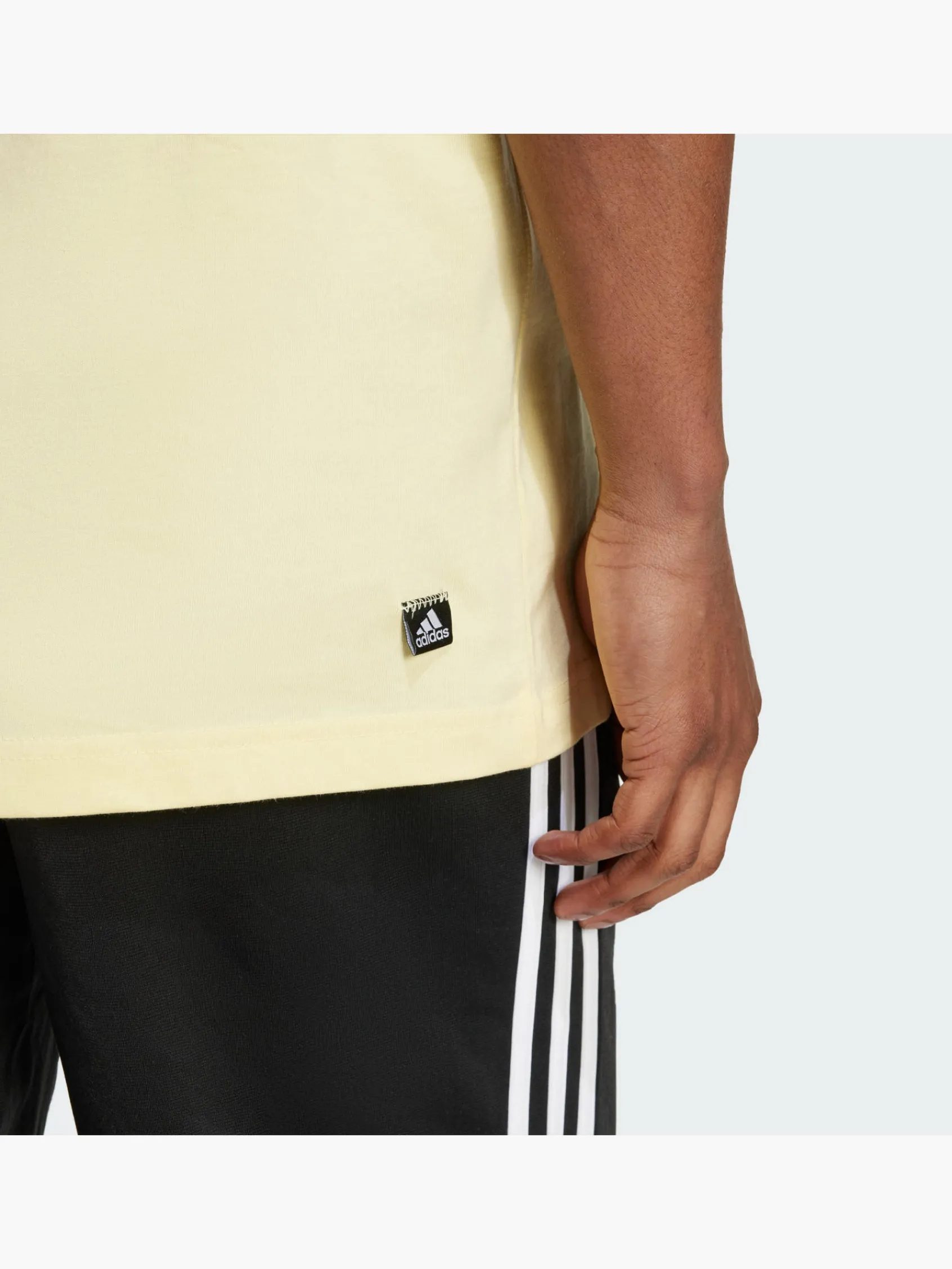 Herren adidas Remoji Pocket Graphic T-Shirt
