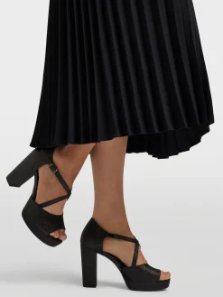 Damen Catwalk T-Spangenpumps